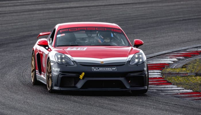 Nordschleife Renntaxi im Porsche Cayman GT4